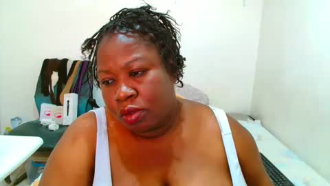 Snapshot of truebella30 chatting on 09-18-25, 09:33 TrueBella30 online show from 09-18-25, 09:33