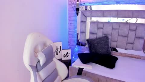   online show from 12-11-24, 02:54