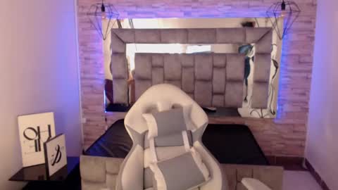   online show from 02-22-25, 01:46