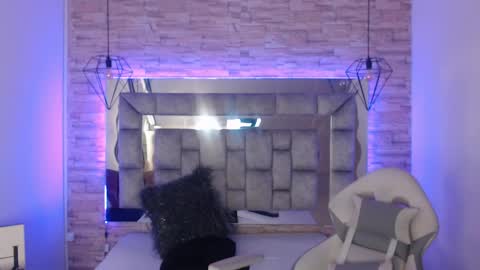   online show from 02-24-25, 11:43