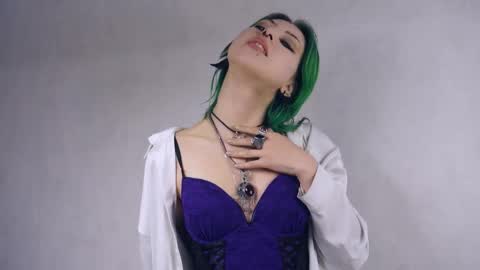 Naomi online show from 05-02-26, 07:41