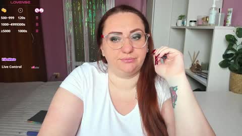 Adelle online show from 01-31-25, 08:43