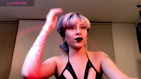 Snapshot of tryp666 chatting on 02-26-25, 08:15 Cait online show from 02-26-25, 08:15