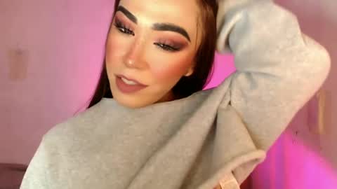 The Girl Named Romantika  online show from 06-12-26, 06:45