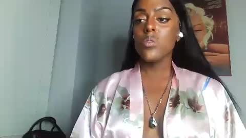 Amber White online show from 12-30-24, 11:48