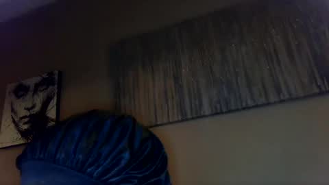 Amber White online show from 10-24-25, 08:55