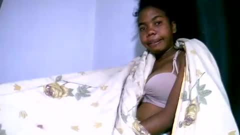 tsaralaza online show from 10-05-25, 02:21