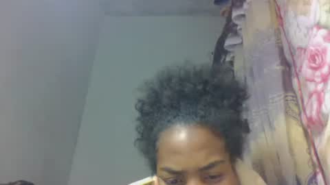 tsaralaza online show from 10-18-25, 04:04