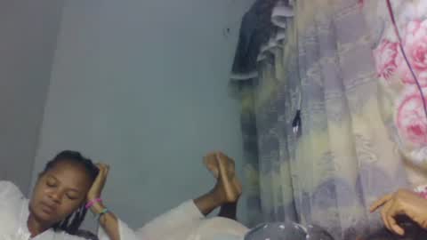 tsaralaza online show from 10-18-25, 06:19