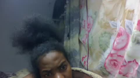 tsaralaza online show from 10-21-25, 02:01