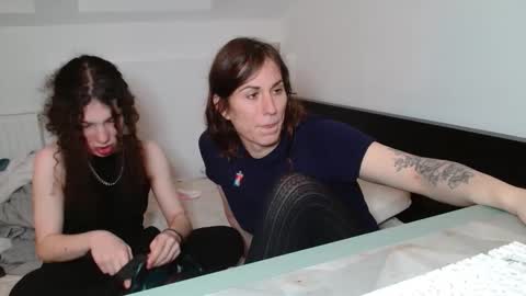 Snapshot of tsbubbles760 chatting on 12-04-25, 10:07 TSBubbles online show from 12-04-25, 10:07