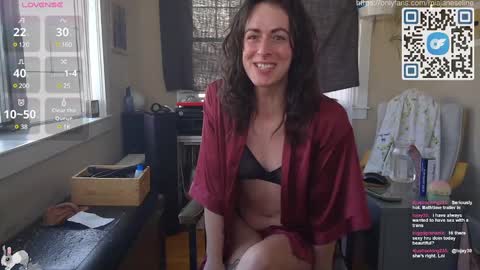 Snapshot of tsbunnyhun chatting on 01-22-25, 02:56 Mia-Jane Seline online show from 01-22-25, 02:56