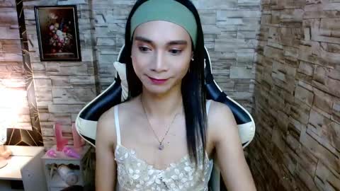 Snapshot of tscumbitch chatting on 01-26-25, 06:48 Tina online show from 01-26-25, 06:48