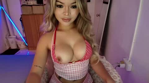 Snapshot of tsgilian_exoticbeauty chatting on 03-07-26, 03:14 tsgilian_exoticbeauty online show from 03-07-26, 03:14