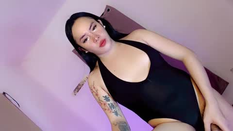 Snapshot of tsgirl_julian69 chatting on 12-02-24, 06:43 Julian online show from 12-02-24, 06:43