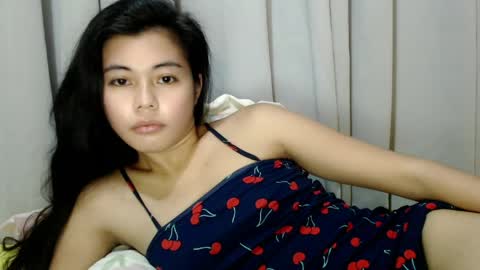 Snapshot of tspaulyn chatting on 04-05-26, 08:00 Paulyn online show from 04-05-26, 08:00