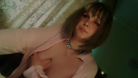 Annika online show from 06-18-26, 10:52