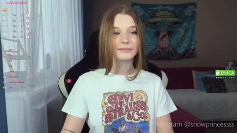 Snapshot of tsukuemi_no_mikoto chatting on 09-26-25, 02:48 Sonya on vacation until online show from 09-26-25, 02:48