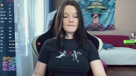 Sonya on vacation until  online show from 03-02-26, 07:15