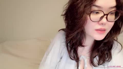 Kaya online show from 09-30-25, 05:12