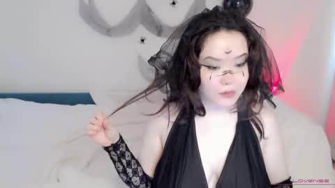 Kaya online show from 10-30-25, 05:31