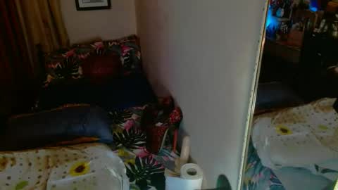 Snapshot of tsyummydickx chatting on 06-05-26, 01:56 Tsyummydickx online show from 06-05-26, 01:56