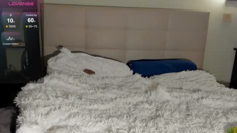 Hi everyone my name is Tina Id love it if you could help make sense of it here  online show from 10-29-25, 09:05