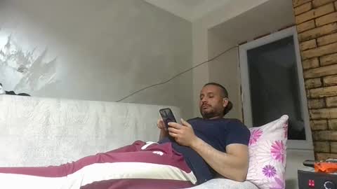 turkey_men34 online show from 04-15-26, 04:25