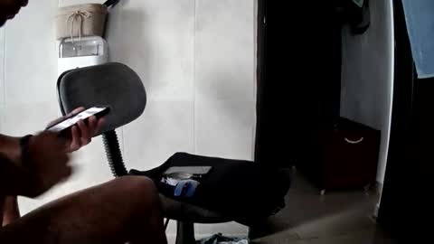 Snapshot of turromantiko2211 chatting on 02-15-26, 12:47 turromantiko2211 online show from 02-15-26, 12:47