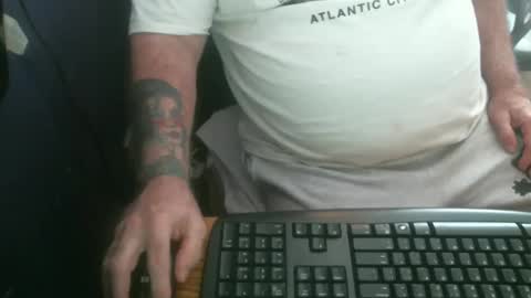 turtleman333 online show from 02-18-25, 05:10