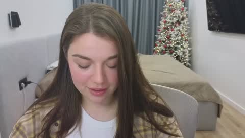 Ariana online show from 12-26-24, 01:18