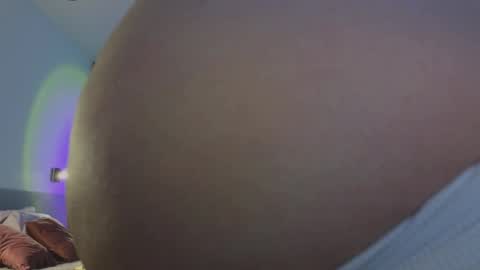 Ariana online show from 09-27-25, 08:47