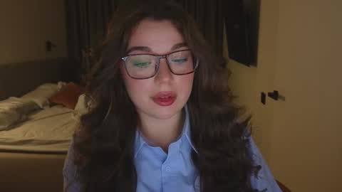 Ariana online show from 11-22-25, 08:52