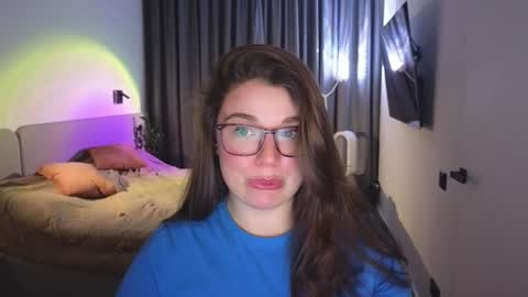 Ariana online show from 11-27-25, 08:44