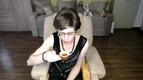 Clementine online show from 05-07-26, 10:09