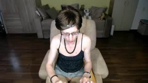 Clementine online show from 06-18-26, 09:14