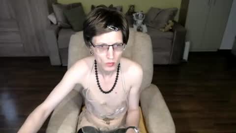 Clementine online show from 06-21-26, 09:12