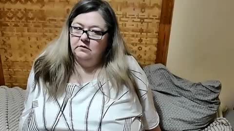 Lana online show from 02-07-25, 01:36