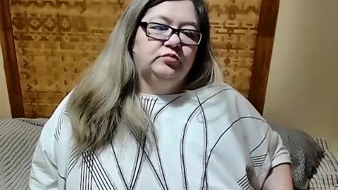 Lana online show from 02-07-25, 09:48