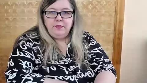 Lana online show from 02-08-25, 03:52