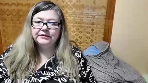 Lana online show from 02-08-25, 09:46