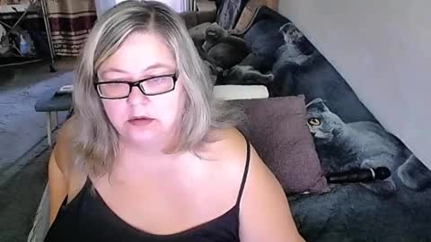 Lana online show from 09-24-25, 11:41