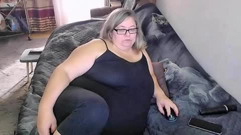 Lana online show from 09-26-25, 01:42