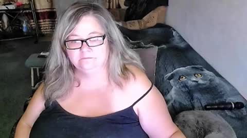 Lana online show from 01-10-26, 05:04