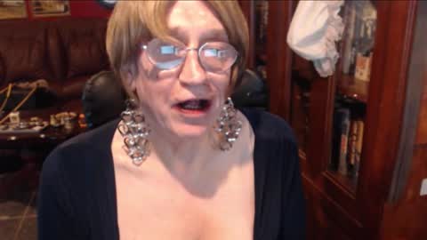 tvmsjoanne online show from 10-15-25, 01:33