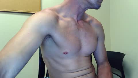 Snapshot of twayne29x chatting on 04-02-26, 03:26 twayne29x online show from 04-02-26, 03:26
