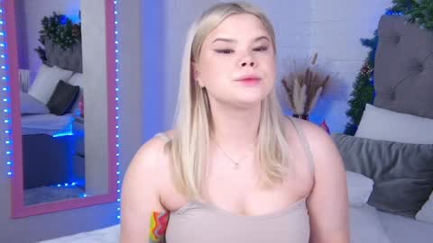 Hallie online show from 12-30-24, 01:15