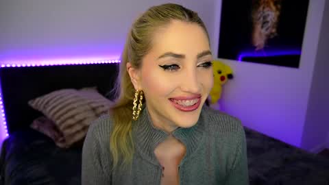 MayCarrey online show from 02-07-25, 10:41