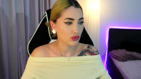 Snapshot of tweety_twist chatting on 02-27-26, 02:22 MayCarrey online show from 02-27-26, 02:22