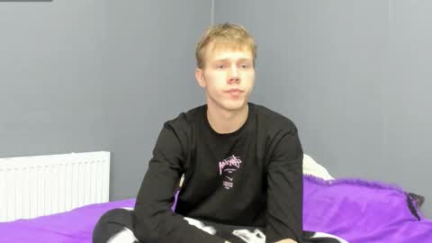 Angus online show from 11-06-25, 07:04